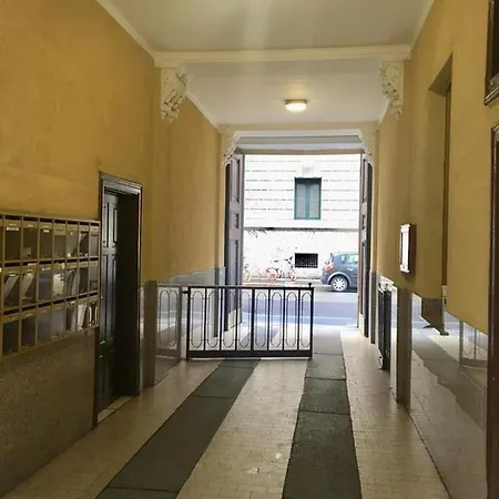 Cosy Upper Flat 3 Stops To Duomo Milano