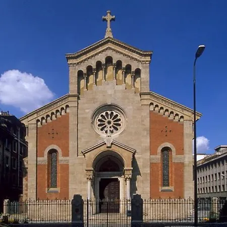 Cosy Upper Flat 3 Stops To Duomo Lejlighed